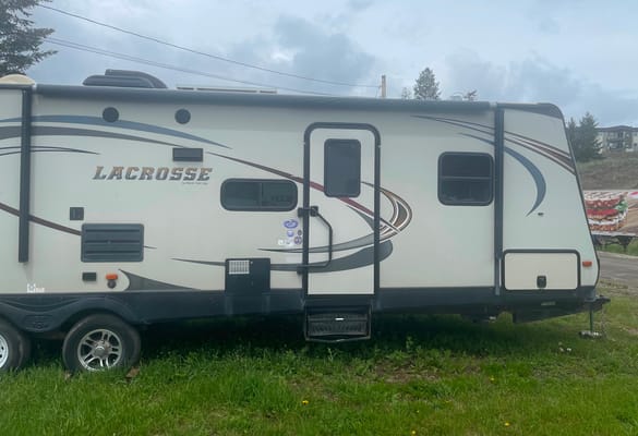 Brittany's Lacrosse Luxury Lite Travel Trailer