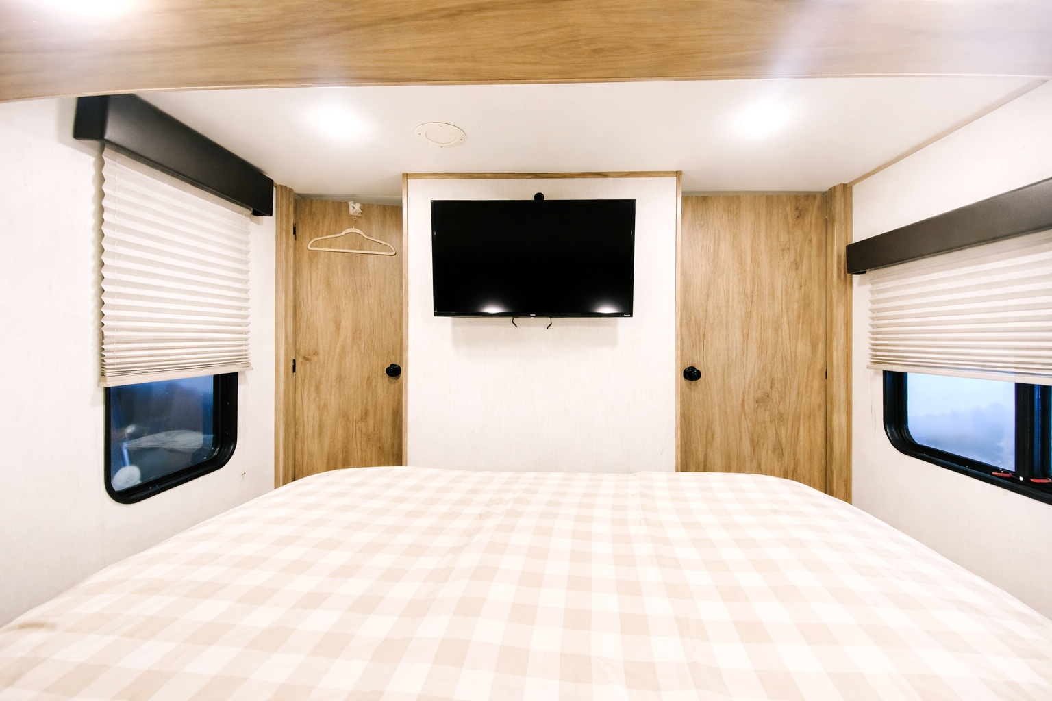 🤎 Alpha Churro 🤎 Sleeps 10 • Private Suite • Slide-Out • 2 Doors