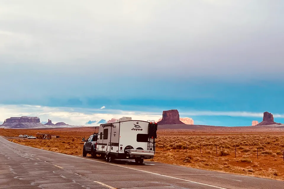 Neo's Jayco white hawk 24mbh Travel Trailer