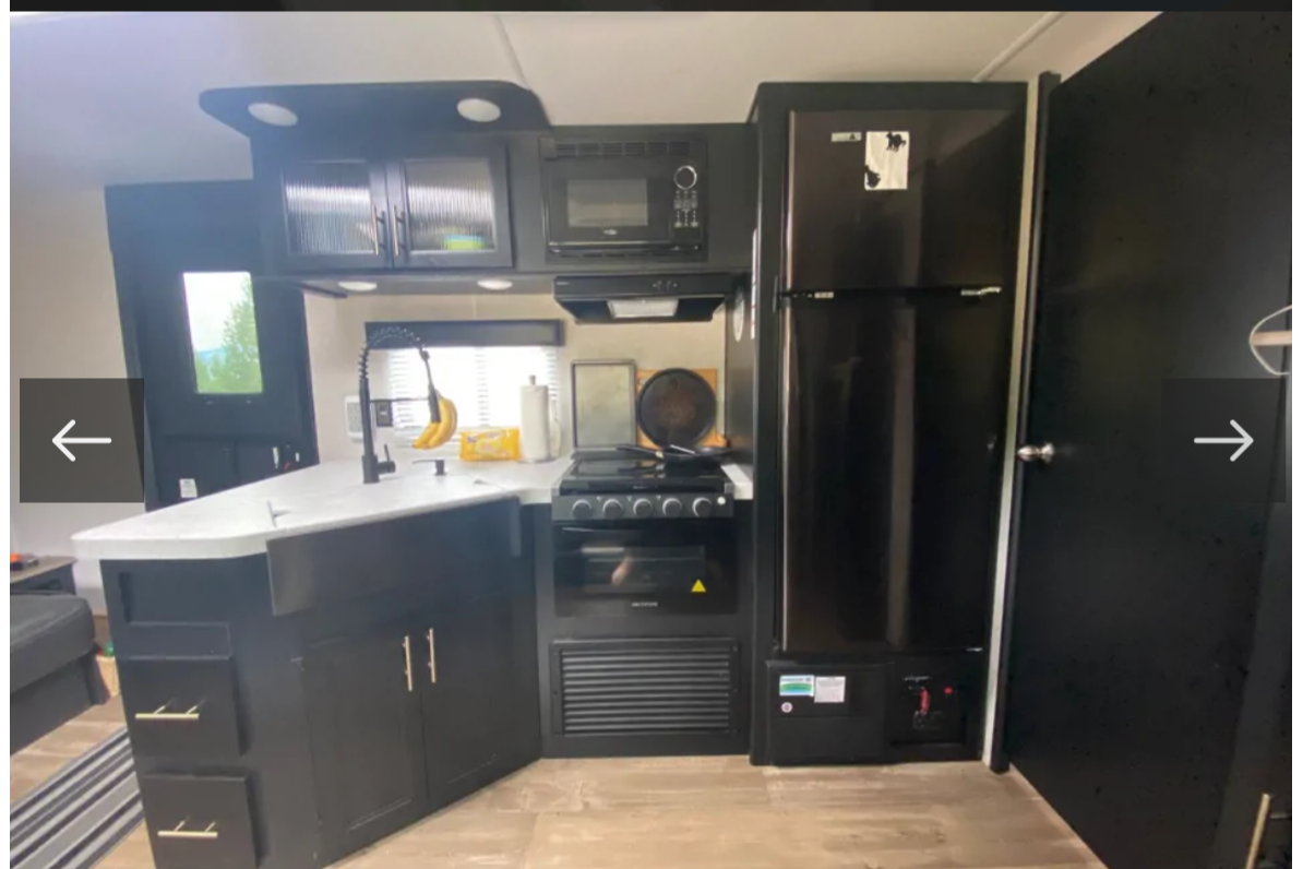 David's Grand River Grey Wolf Toy Hauler
