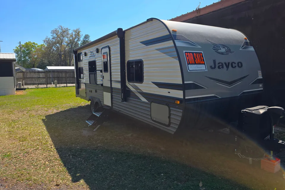 Shawn's Jayco J flight Travel Trailer