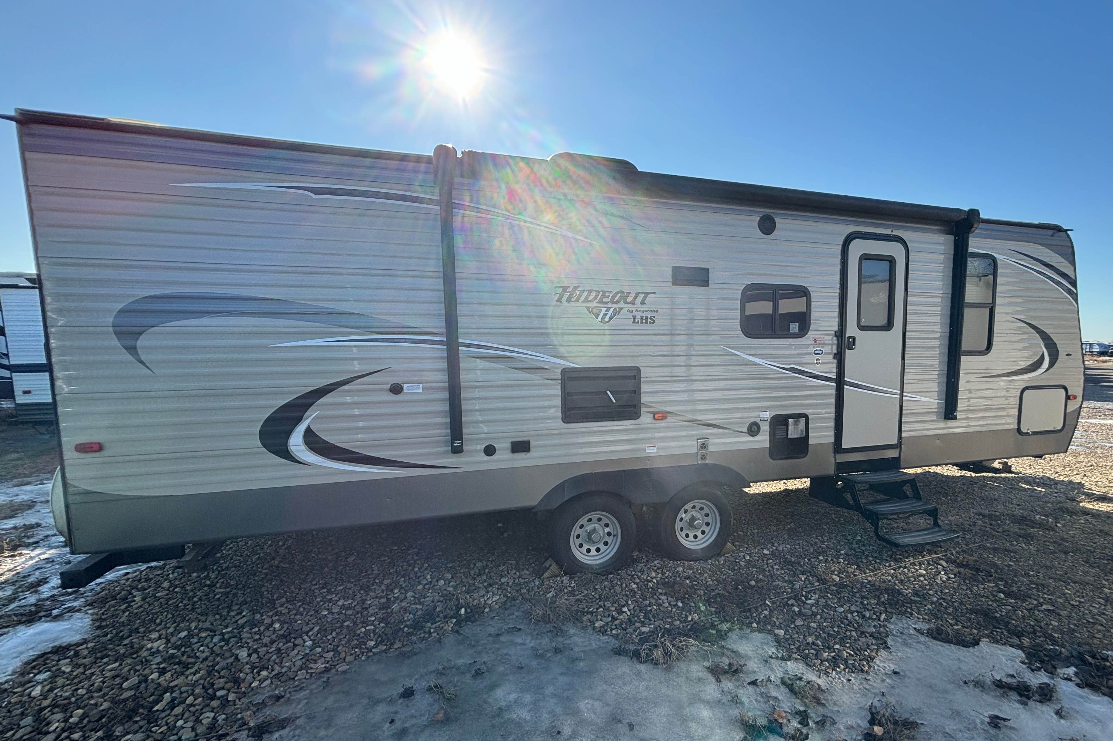 Family/pet Hideout Travel Trailer - everything included