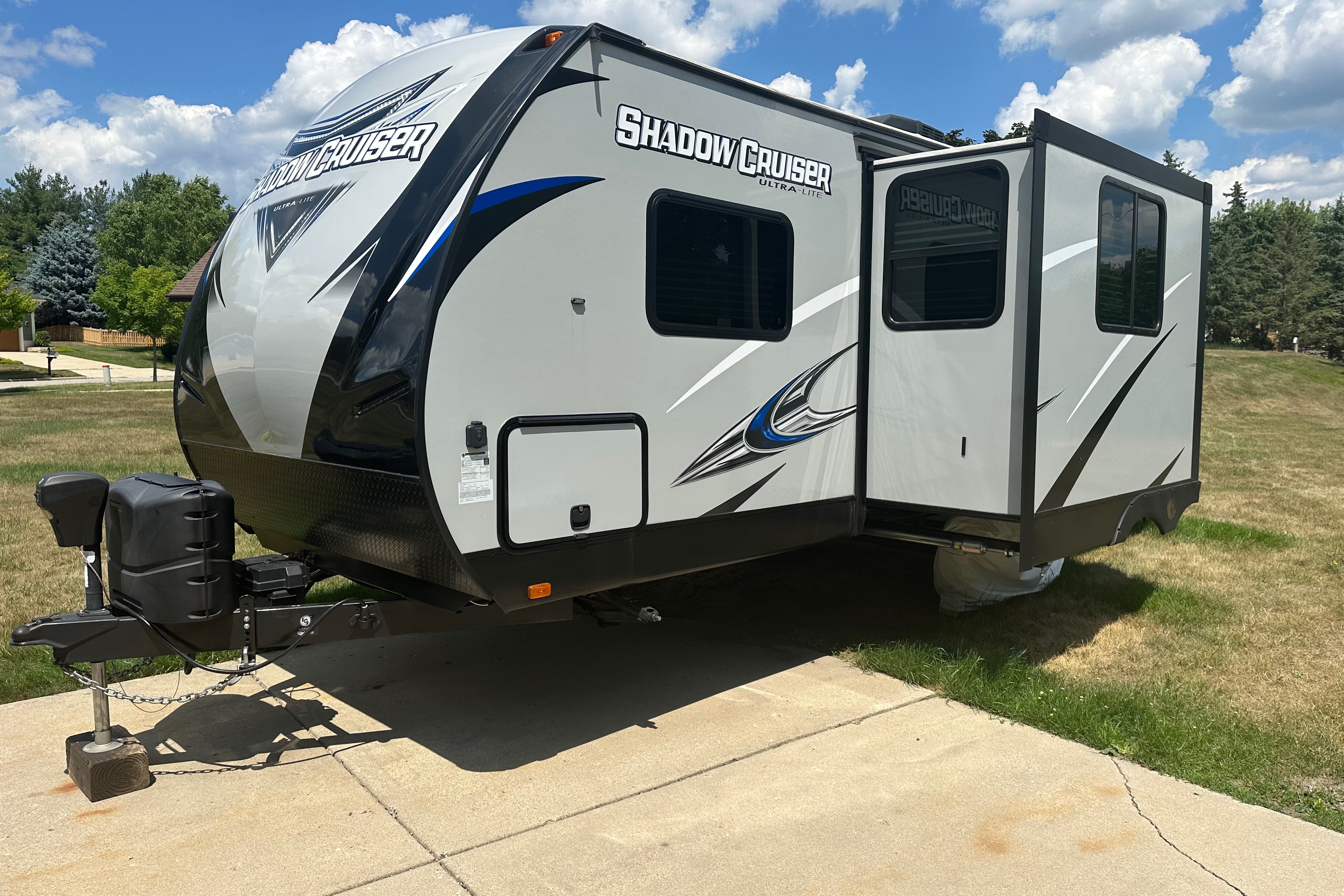 Jacob's Cruiser RV Shadow Cruiser 240BHS Travel Trailer