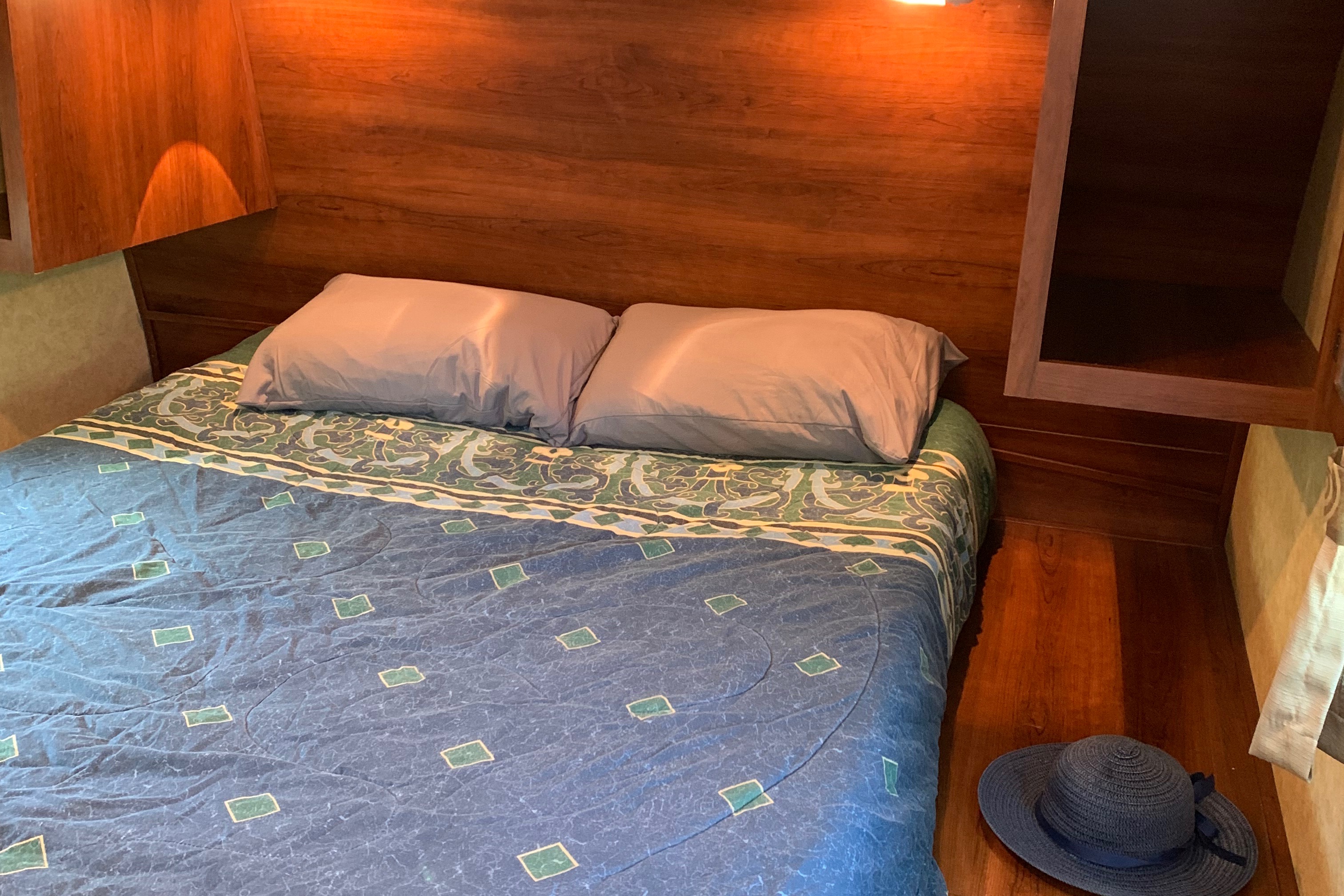 Huffys Hut  26BH 