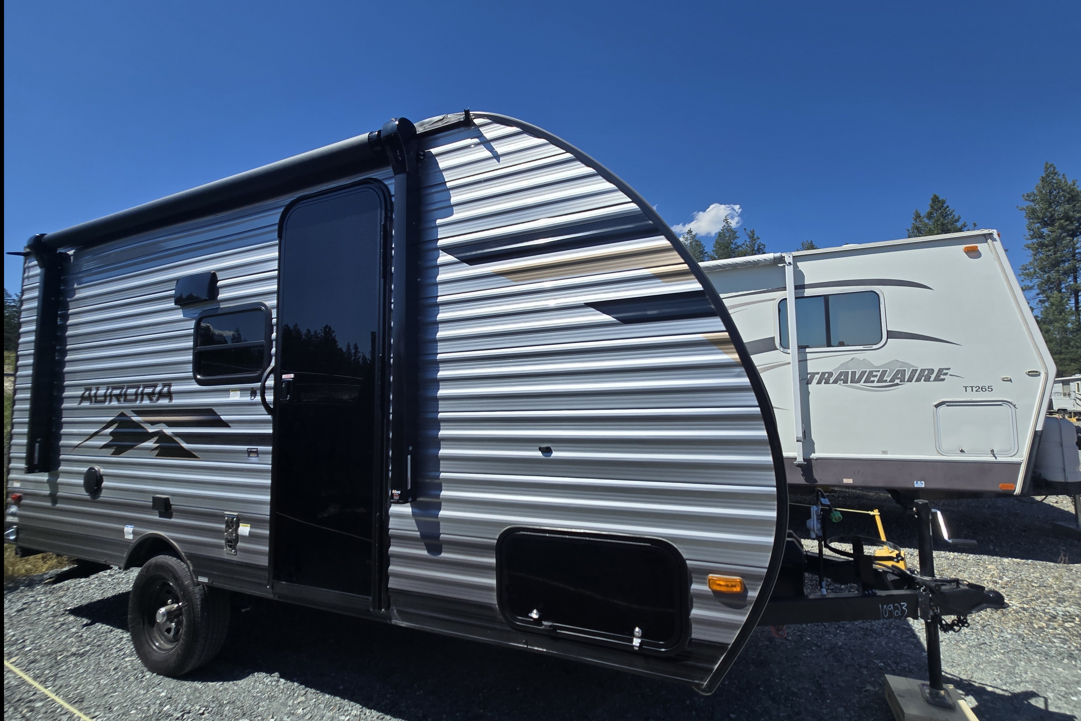 NEW 2025 Forest River Aurora 16BHX