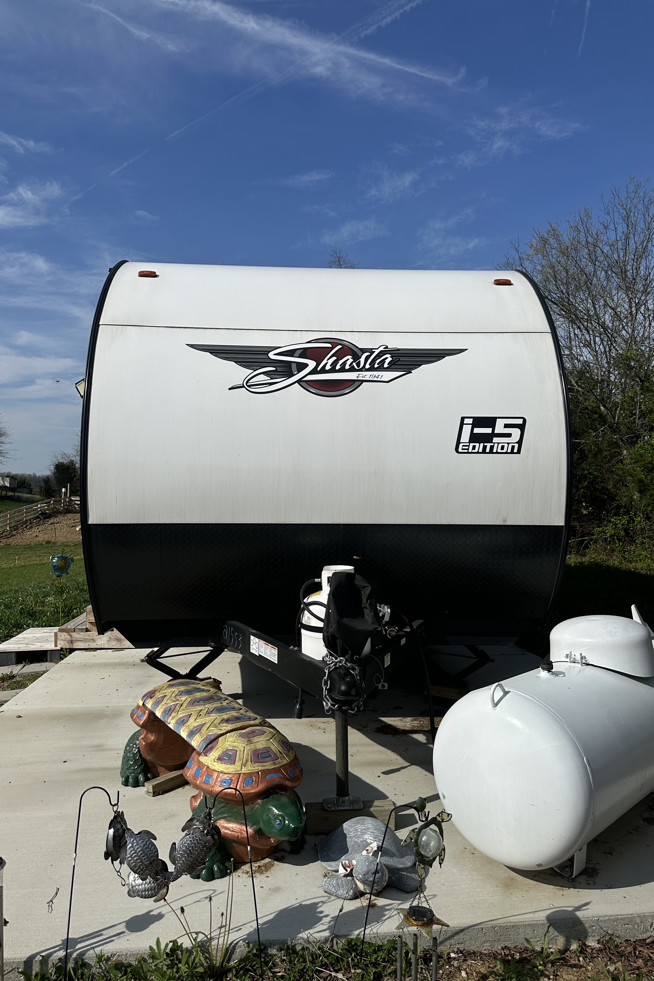 Tracy's Shasta I5 Travel Trailer