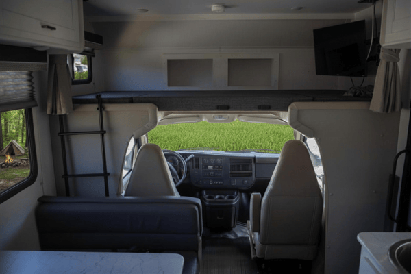 C08 - 6 Sleeper - The RV Rental Factory