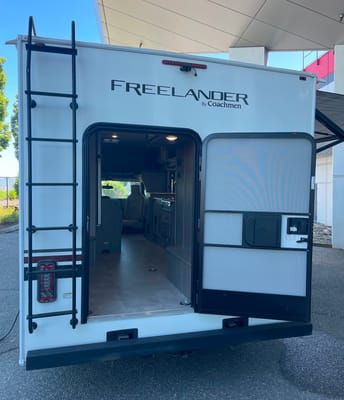 2023 Coachmen Freelander 22XG – Easy to Drive & Fully Equipped