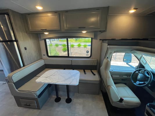 2023 Coachmen Freelander 22XG – Easy to Drive & Fully Equipped