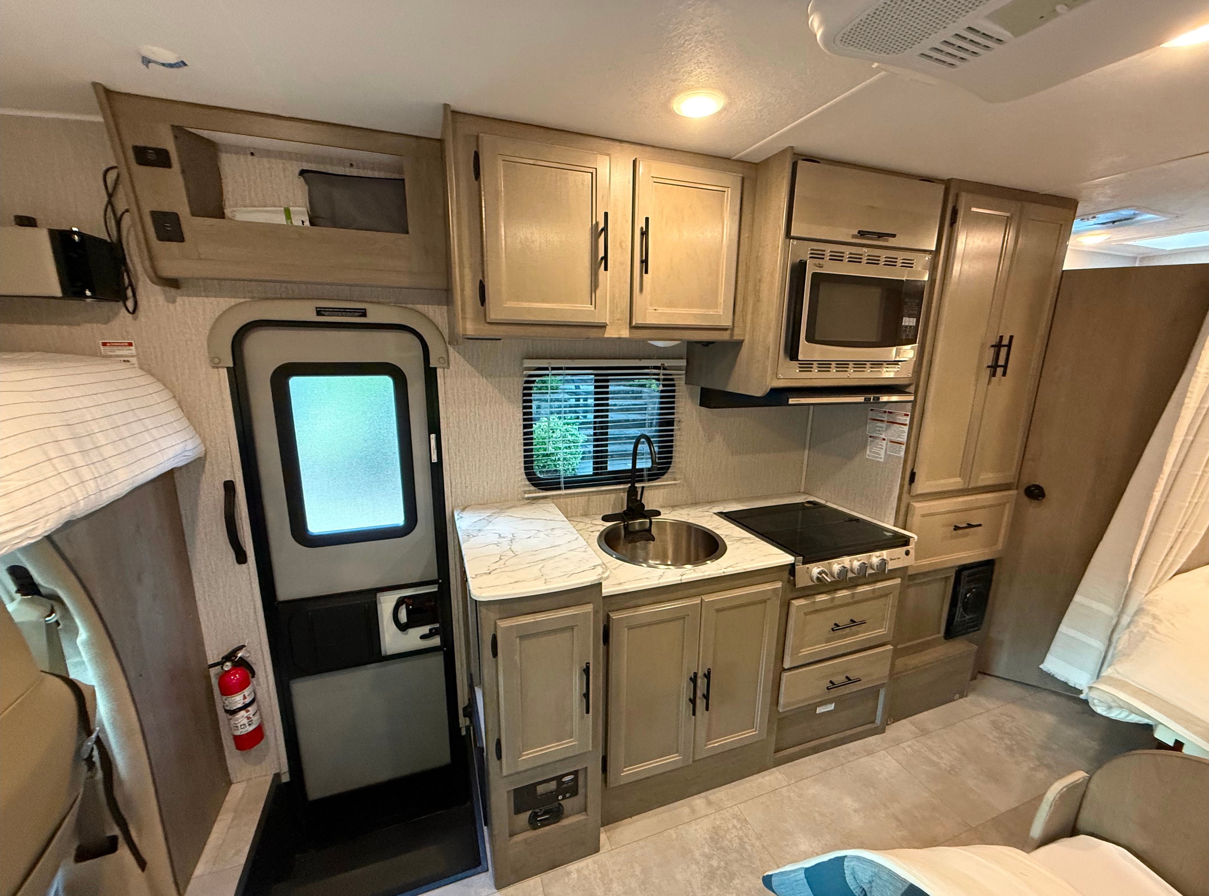2023 Coachmen Freelander 22XG – Easy to Drive & Fully Equipped
