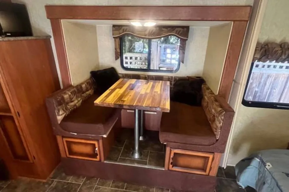 Cheryl's Sportsmen S242bhss Travel Trailer