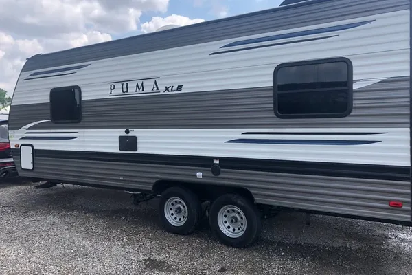 Palomino Puma XLE Lite 20RLC – Lightweight Travel Trailer (Sleeps 6)