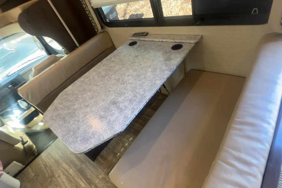 Jayco Redhawk Class C