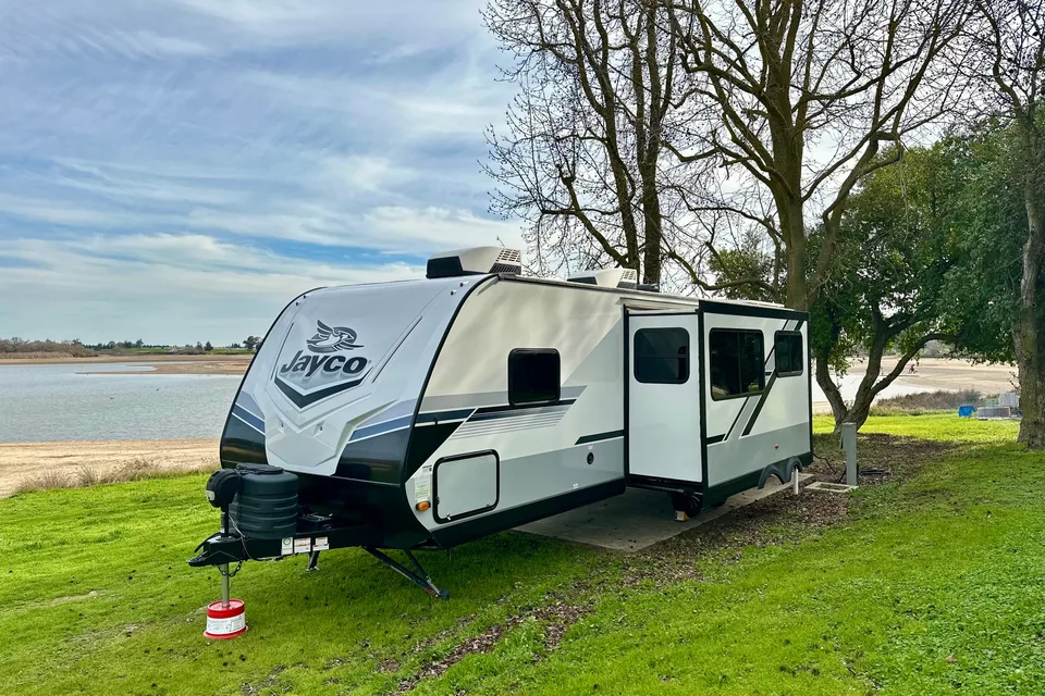 Luxury 2024 Jayco Jayfeather - Fully Stocked