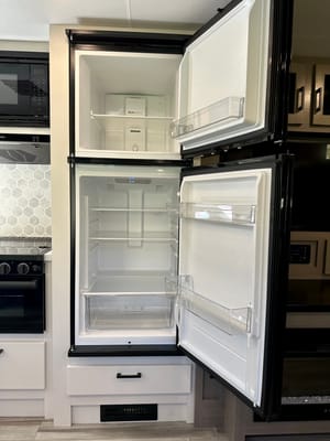 Luxury 2024 Jayco Jayfeather - Fully Stocked