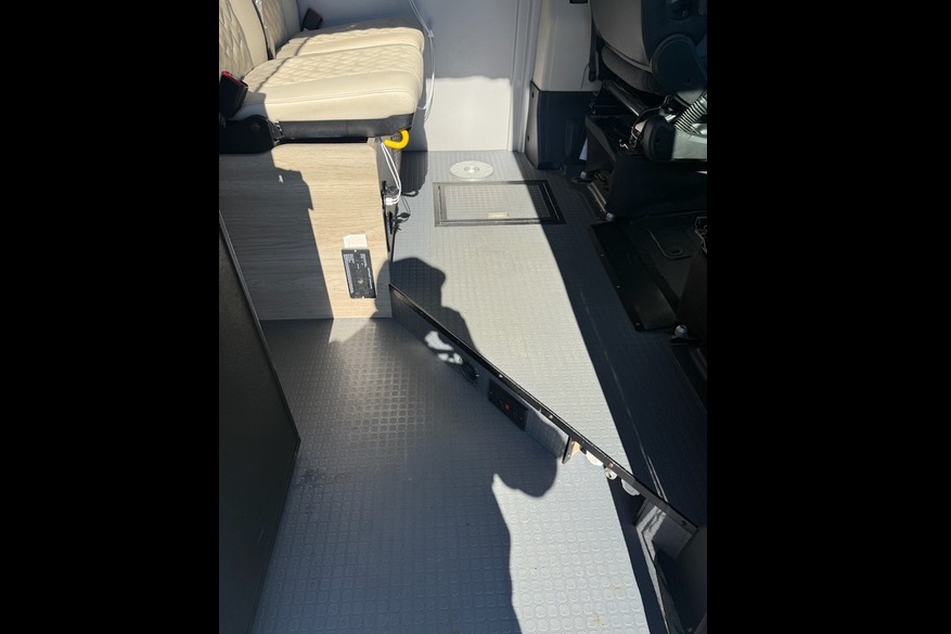 Jason's Winnebago 59P Class B
