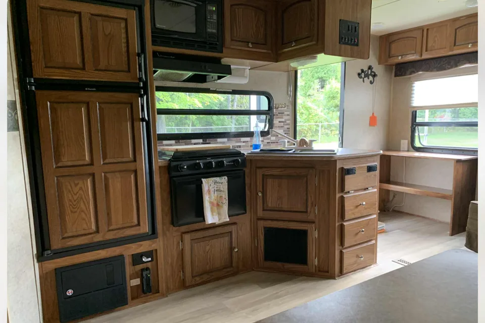 Robert's Forest River 2604 Travel Trailer