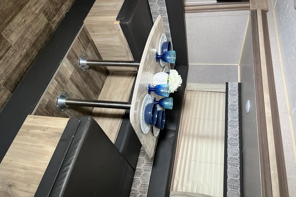 Coachmen Catalina Summit Series 7 Travel Trailer