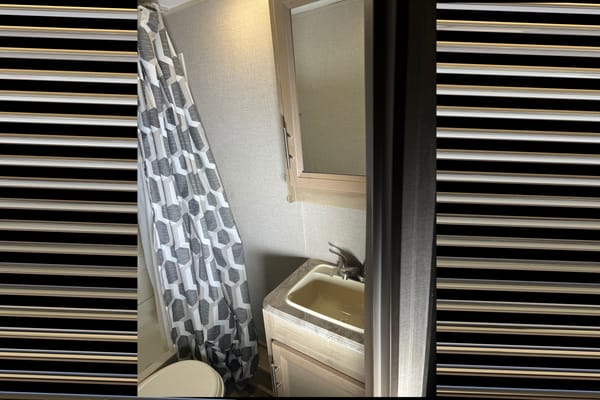 Coachmen Catalina Summit Series 7 Travel Trailer