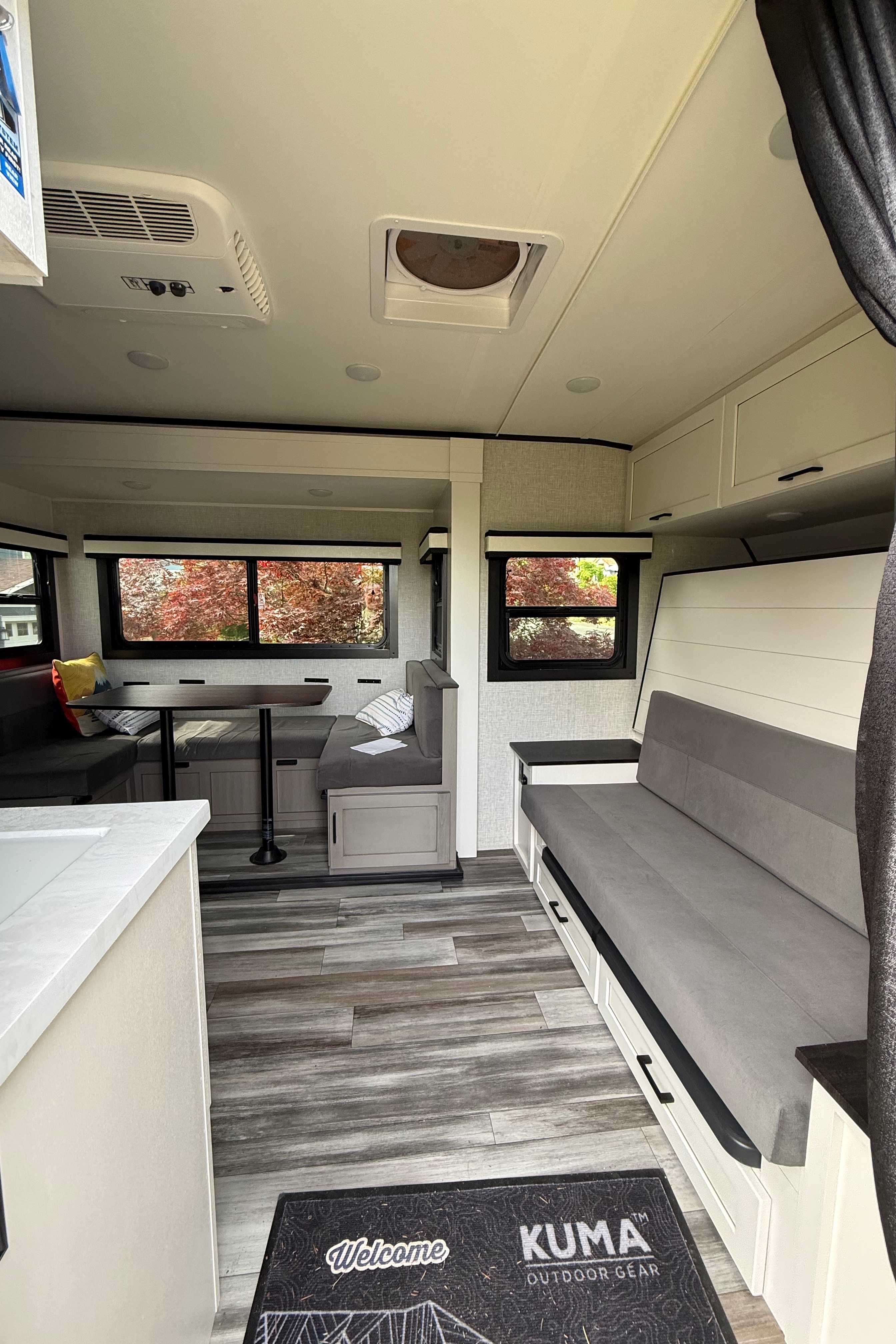Comfort Cabin Jayco Jay feather micro Travel Trailer