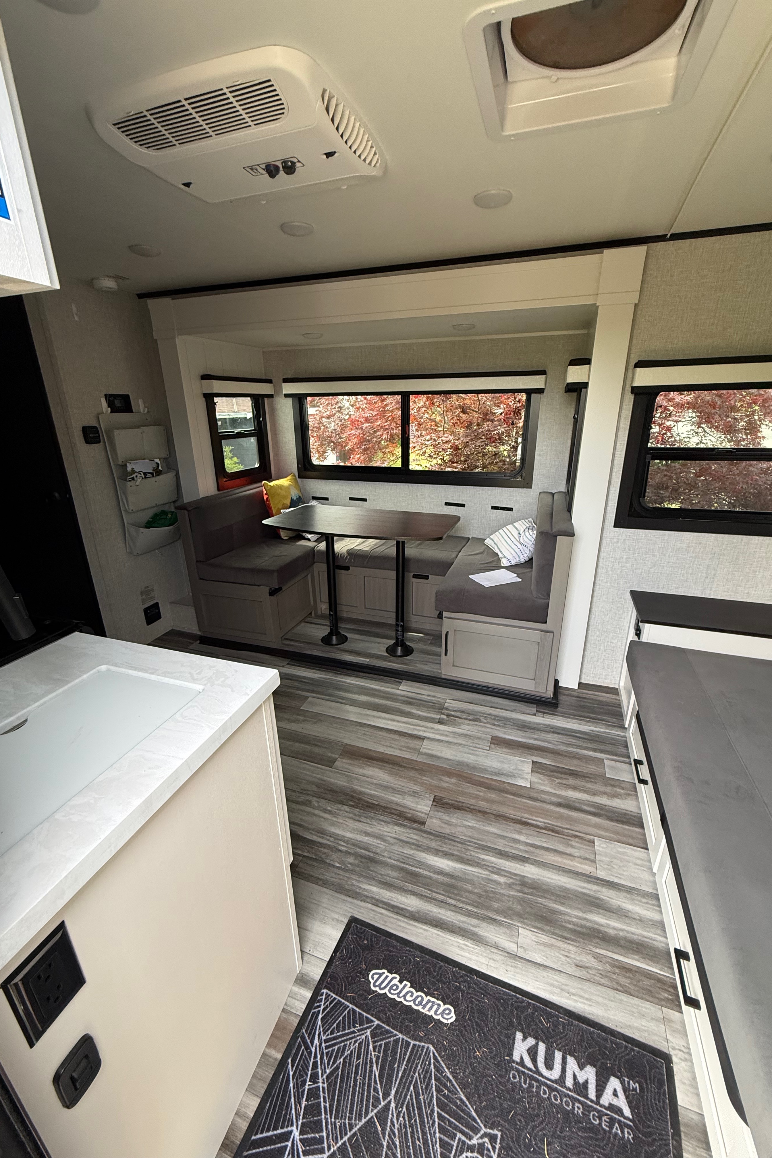 Comfort Cabin Jayco Jay feather micro Travel Trailer