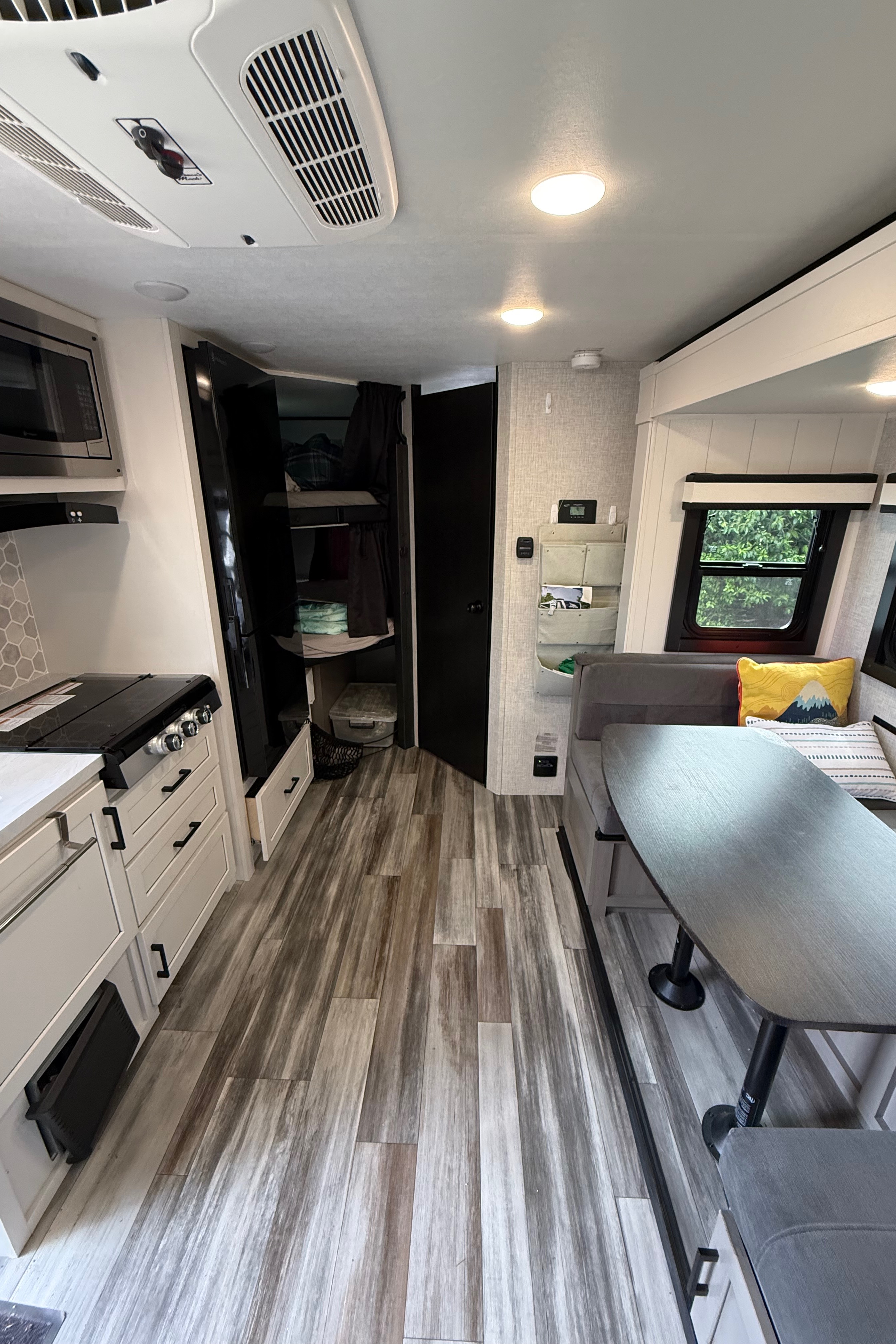 Comfort Cabin Jayco Jay feather micro Travel Trailer