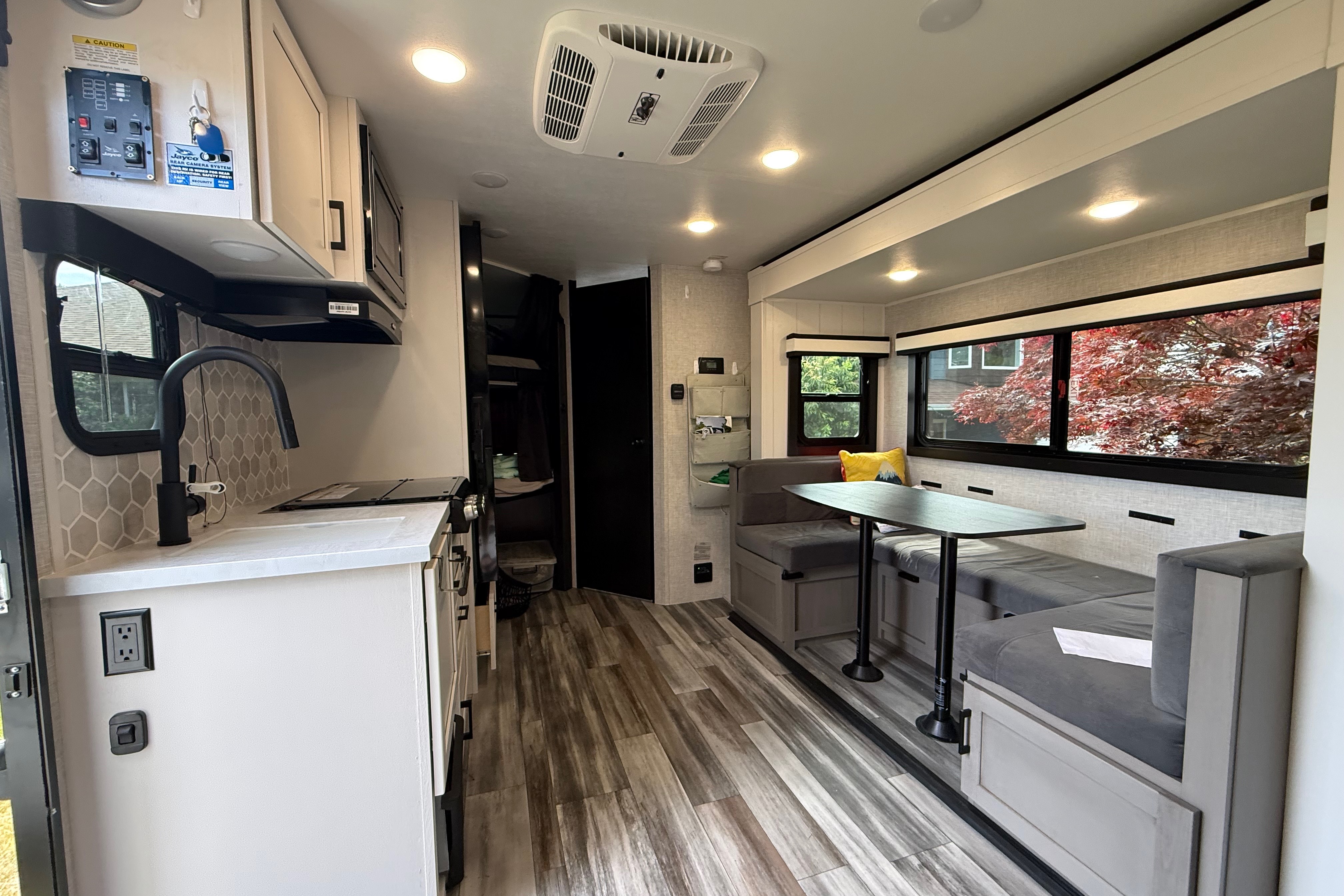 Comfort Cabin Jayco Jay feather micro Travel Trailer
