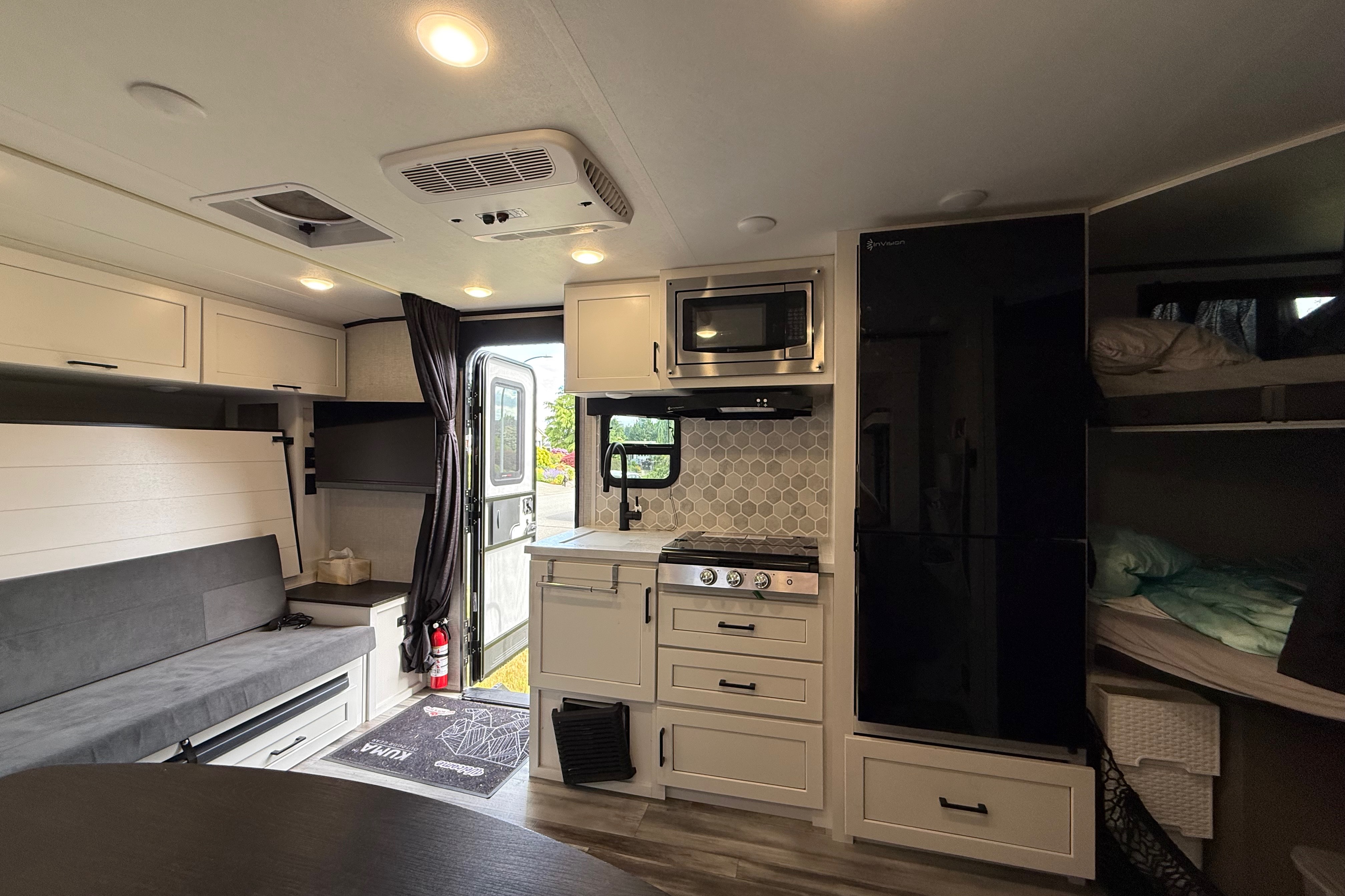Comfort Cabin Jayco Jay feather micro Travel Trailer