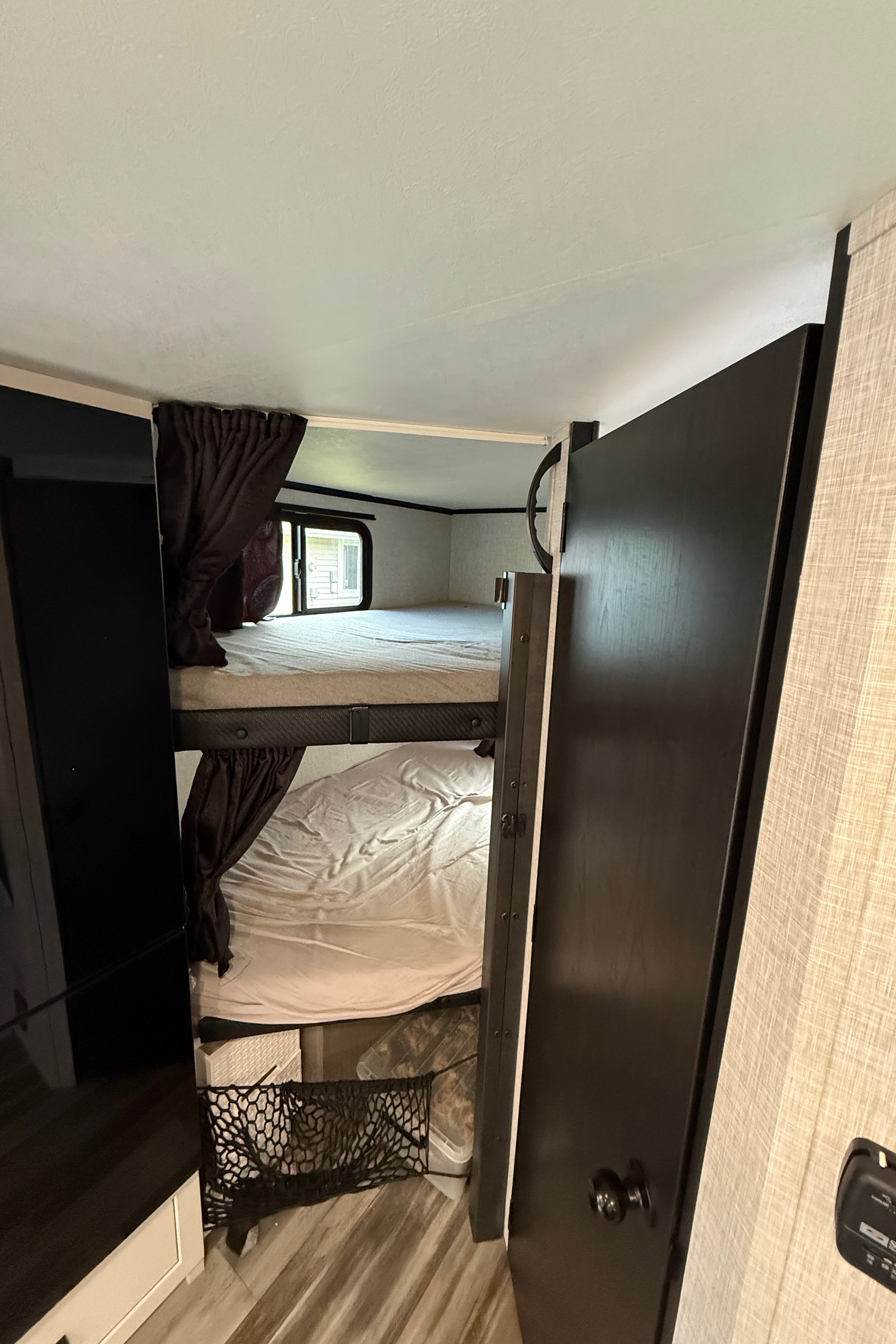 Comfort Cabin Jayco Jay feather micro Travel Trailer