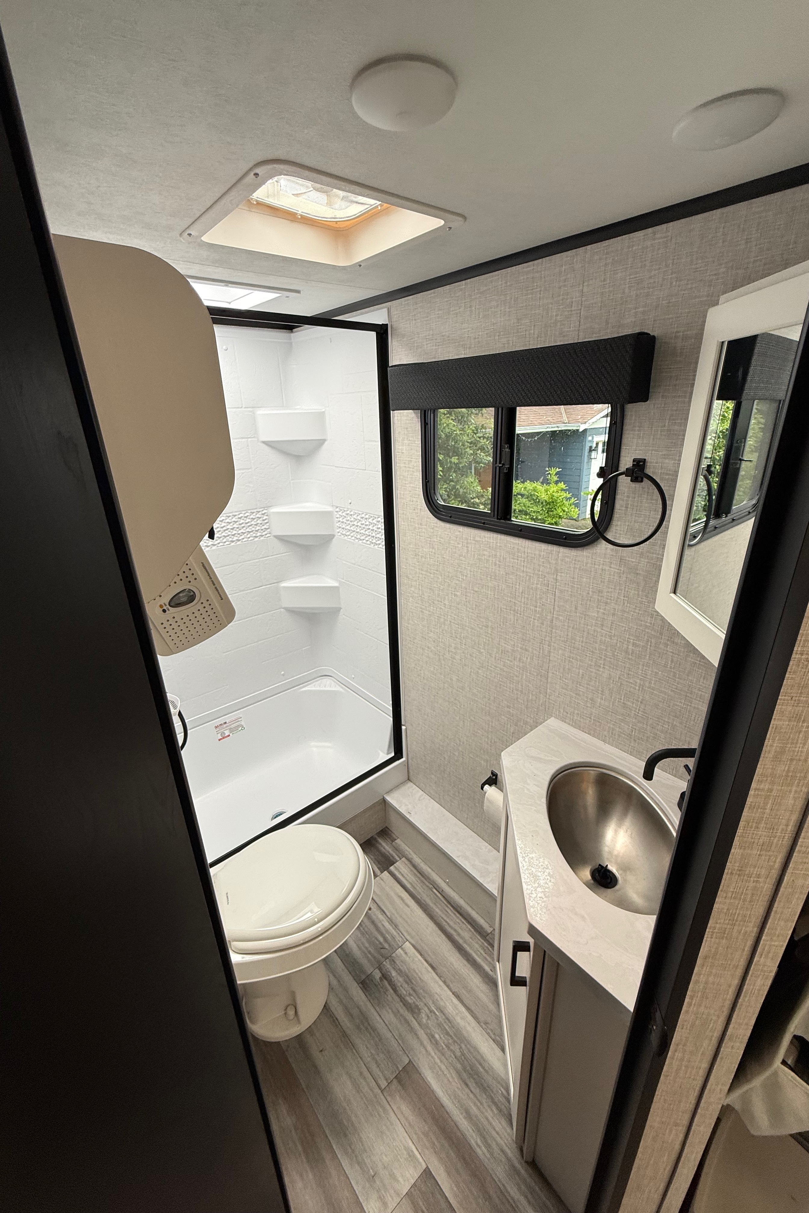 Comfort Cabin Jayco Jay feather micro Travel Trailer
