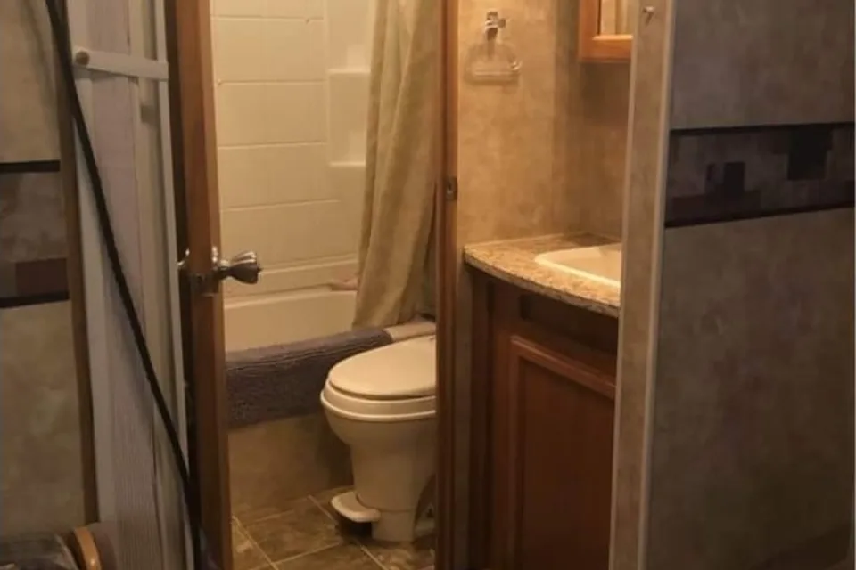 Brenden's Jayco Jay Flight G2 29BHS Travel Trailer