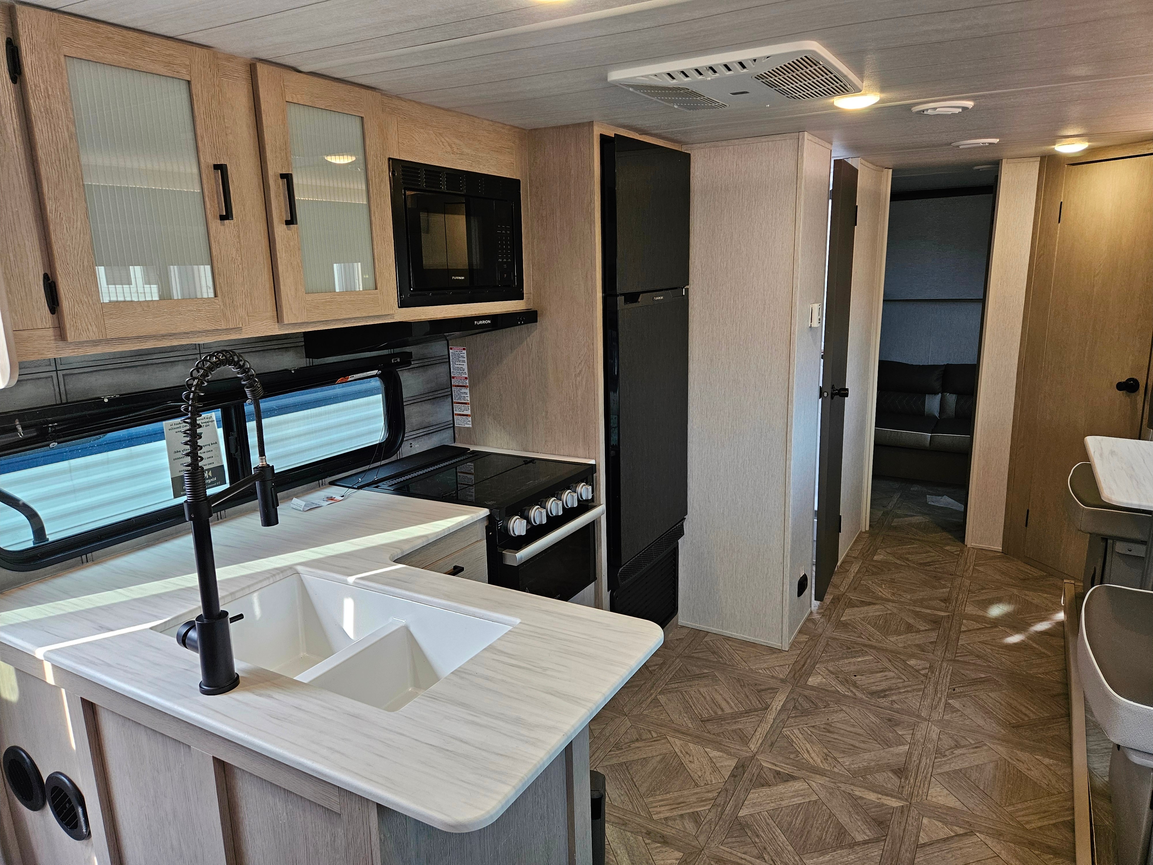 PLATINIUM CRUISE 273 *** BUNK BED ****