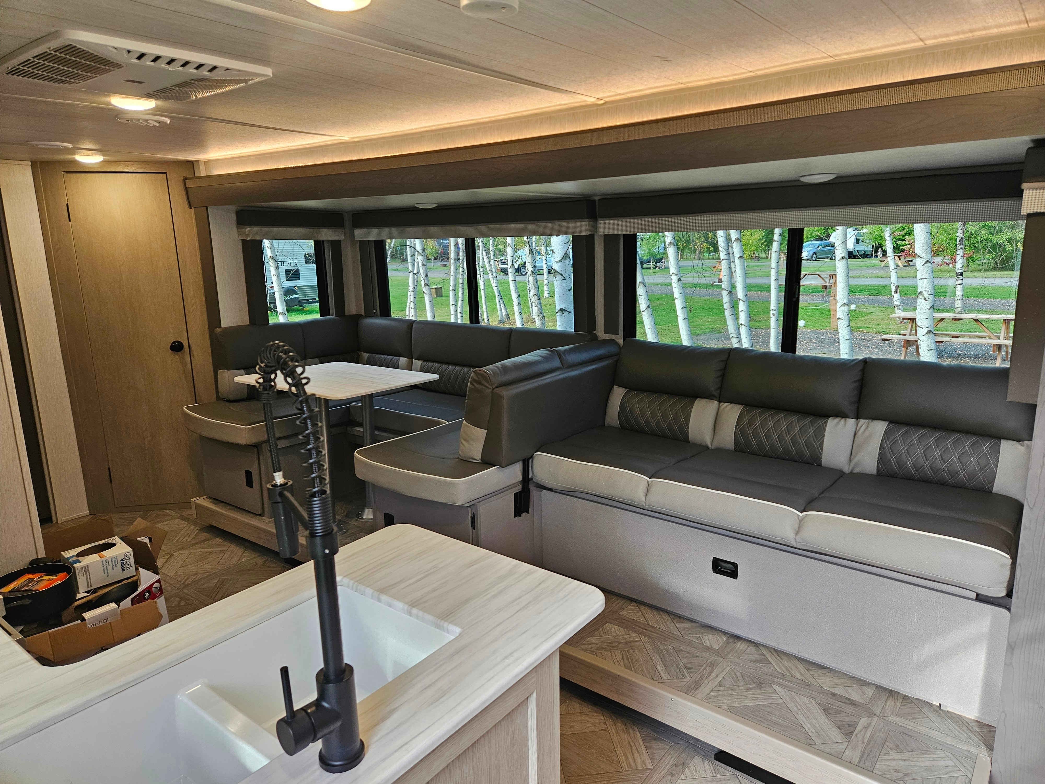PLATINIUM CRUISE 273 *** BUNK BED ****