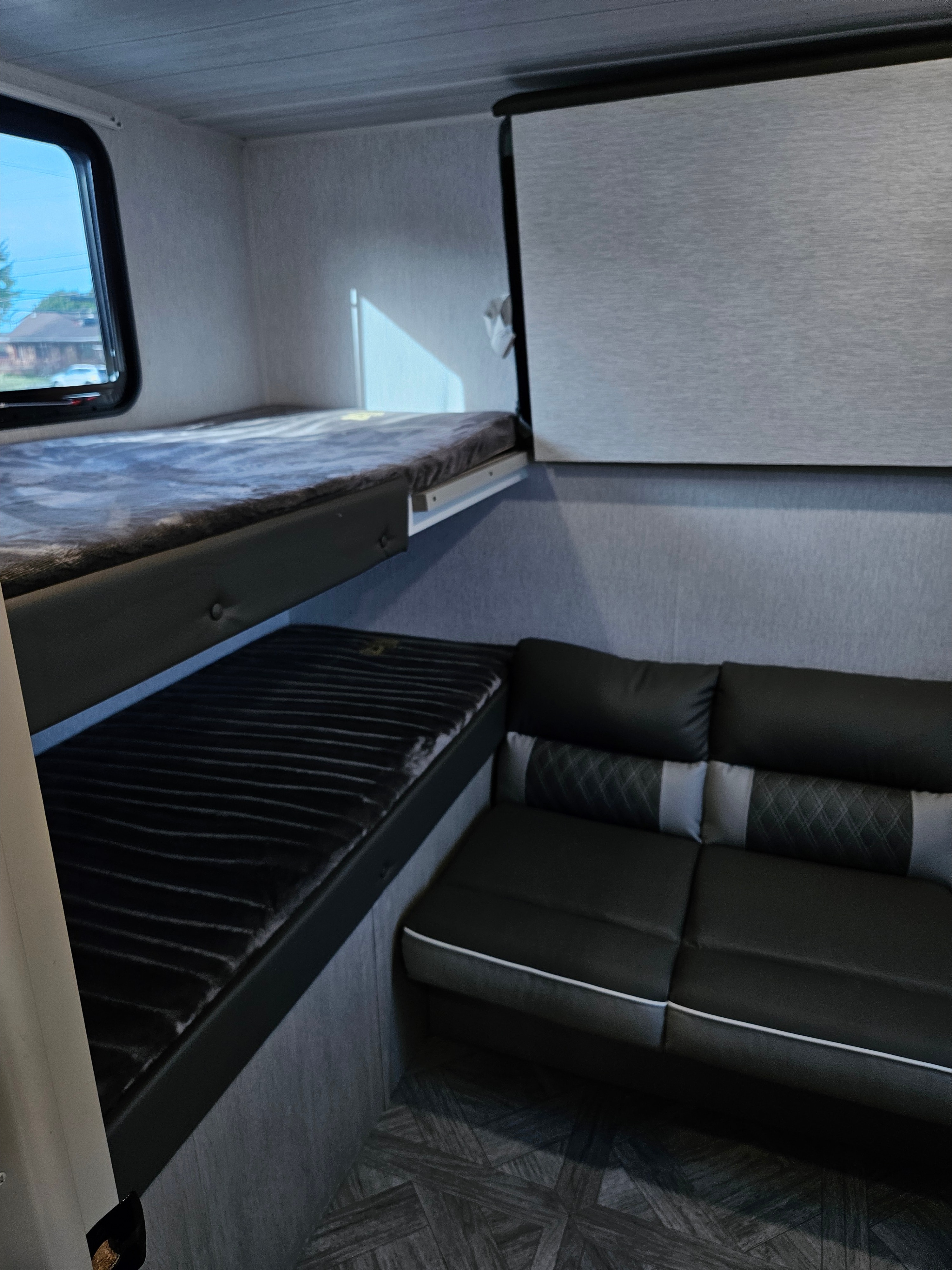 PLATINIUM CRUISE 273 *** BUNK BED ****