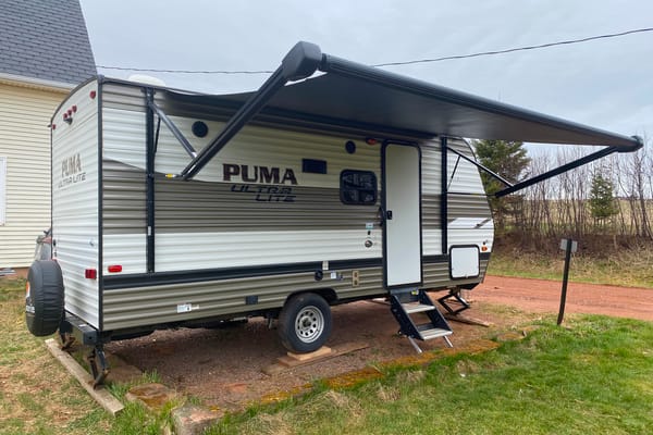 Palomino Puma Ultra Lite Travel Trailer