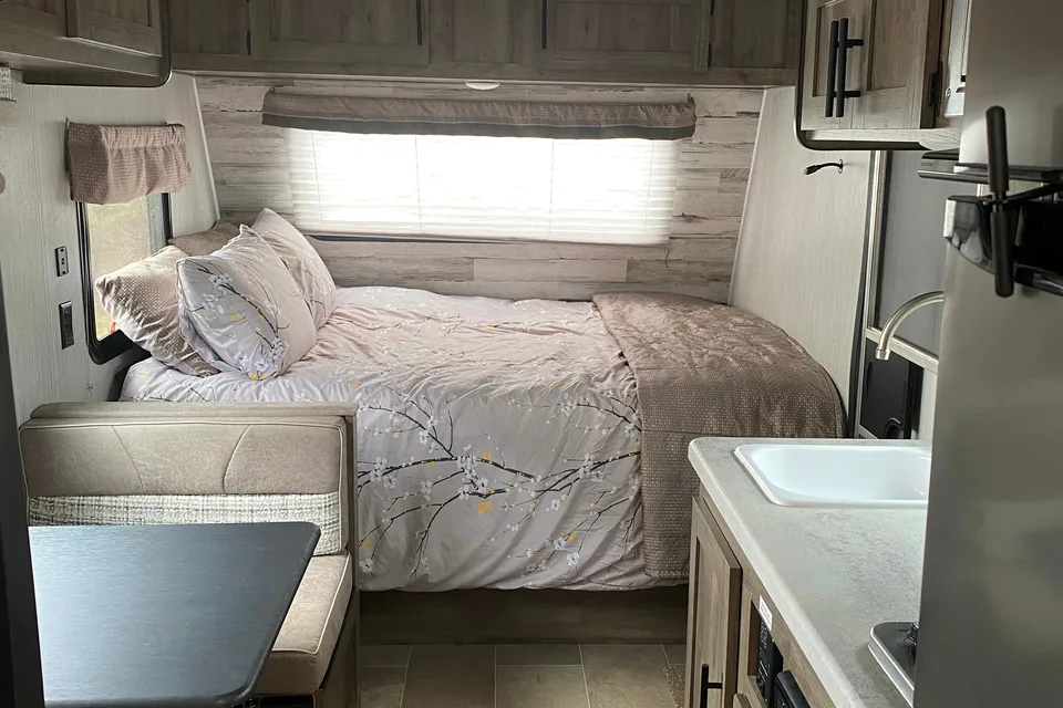 Palomino Puma Ultra Lite Travel Trailer