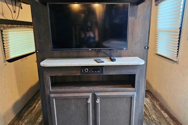 Travel Trailer with Outdoor Kitchen