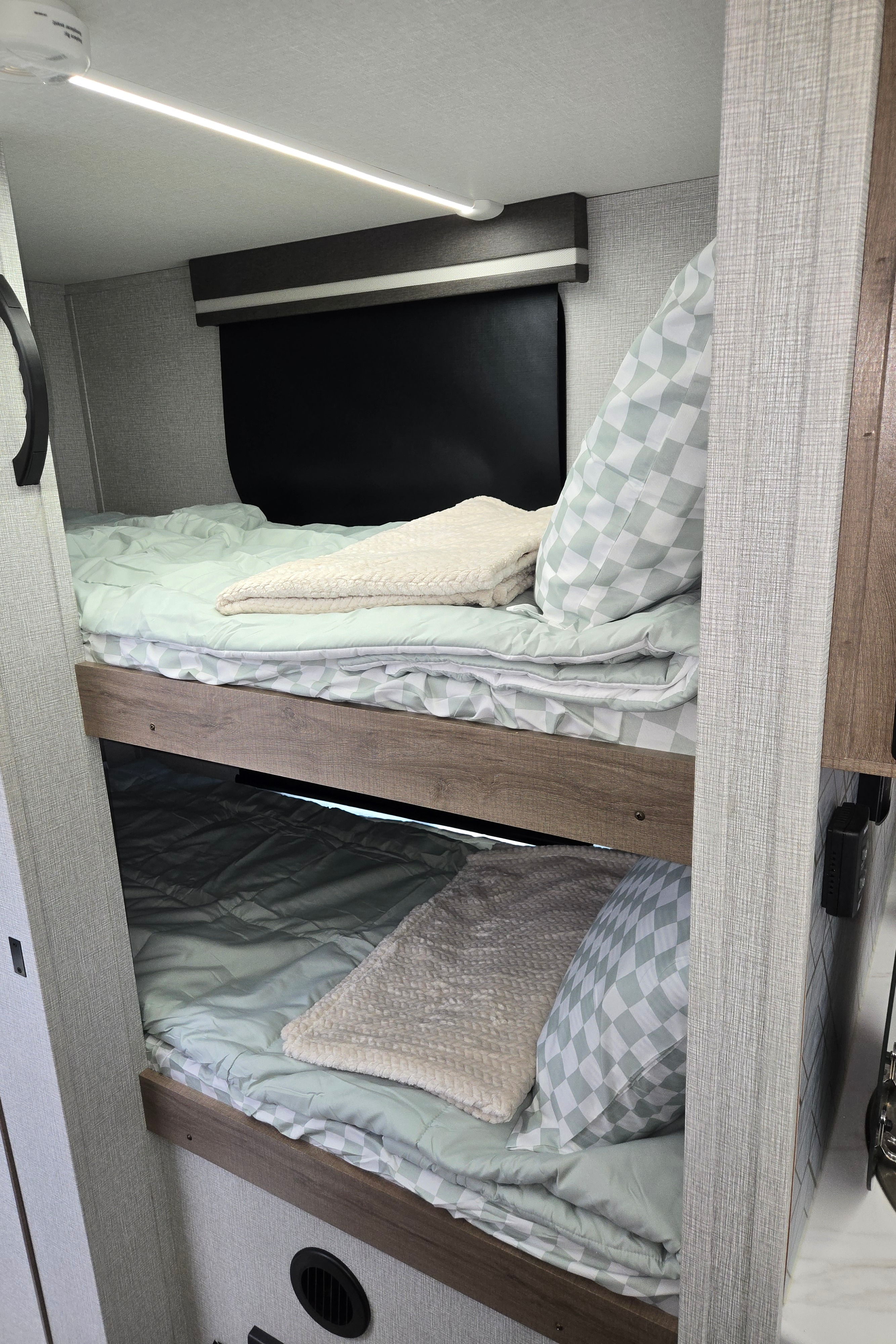 Fun Size Travel Trailer - We deliver, set up & take down.