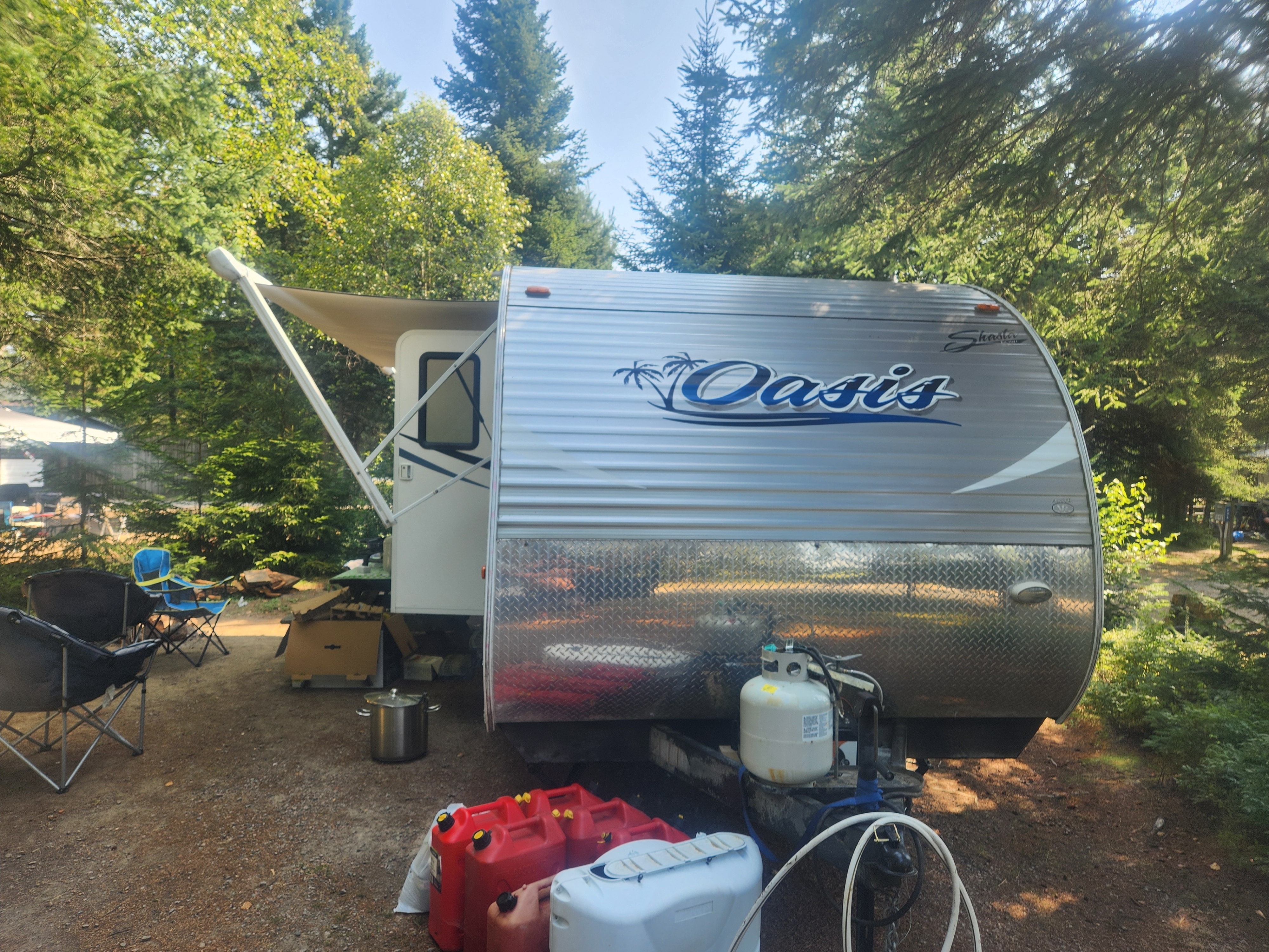 Carl's Shasta Oasis 30qb Travel Trailer