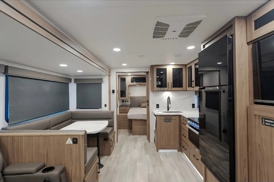 2024 Alliance RV 262RB Travel Trailer 30' - 50amp
