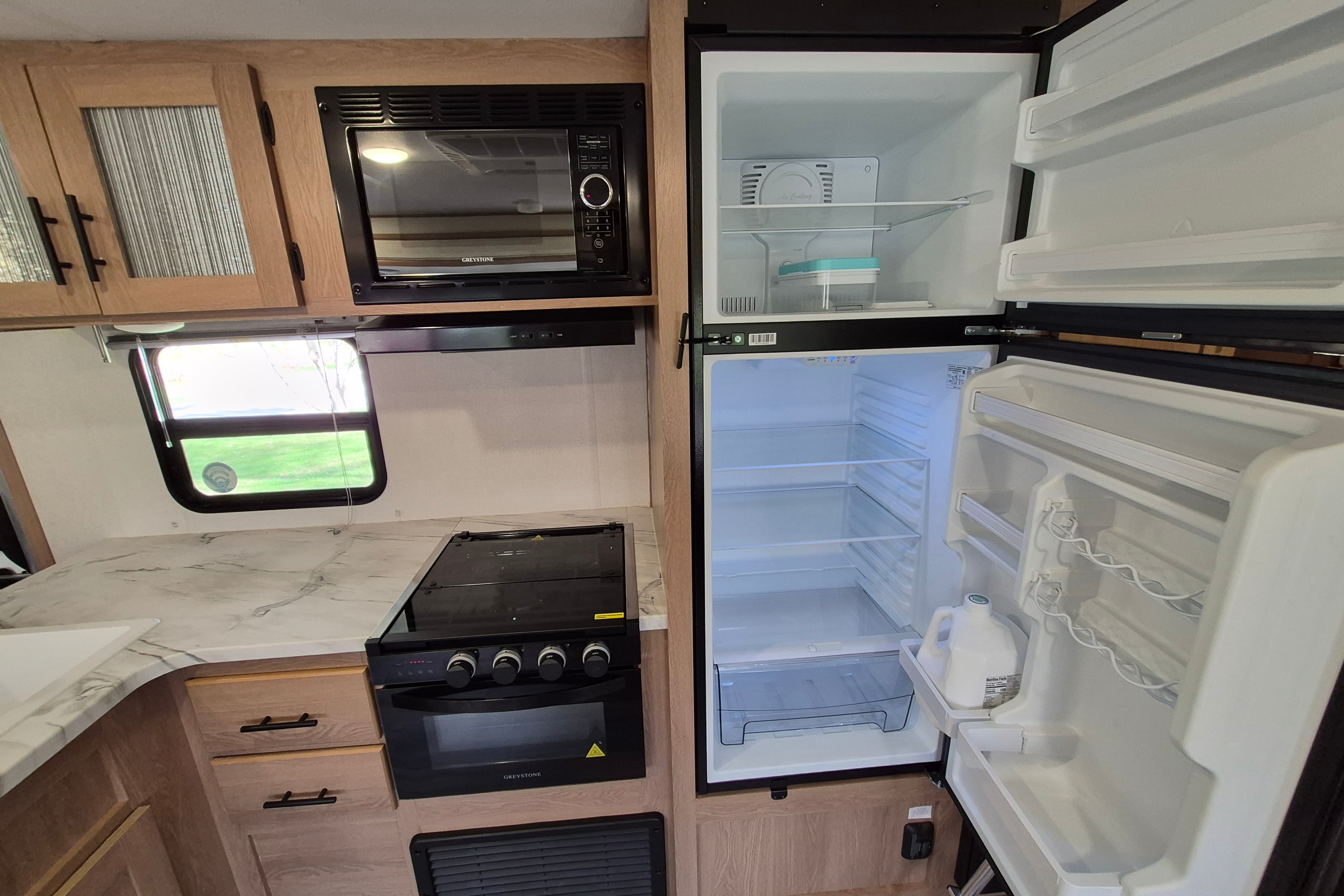 Adams Avenger LE Travel Trailer