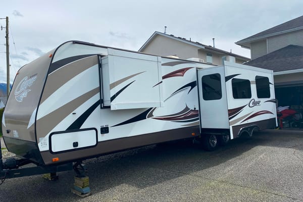 Kevin's Cougar 29Rks Travel Trailer