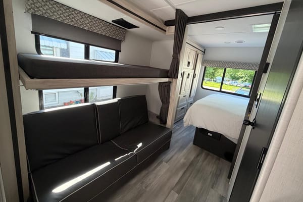 GoTripi's Forest River Forester 3251LE Class C