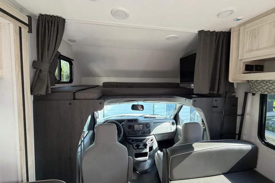 GoTripi's Forest River Forester 3251LE Class C