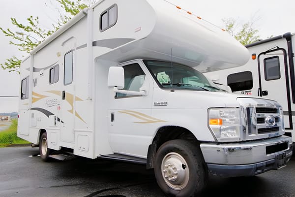 RJ Winnebago Access 24V Class C