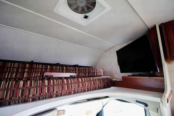 RJ Winnebago Access 24V Class C
