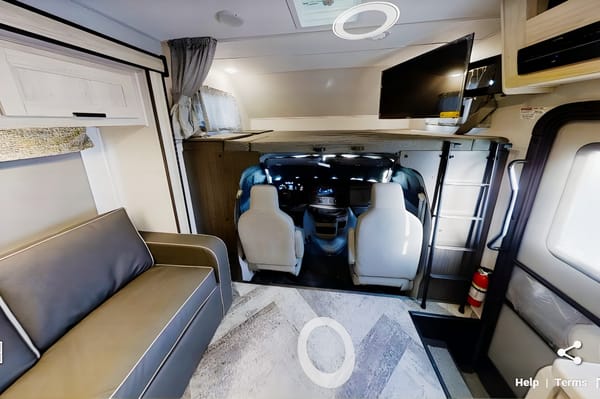 Adam's 2023 Fun in the Sunseeker Class C