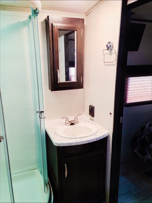 ***Everything Included***2950RL Travel Trailer