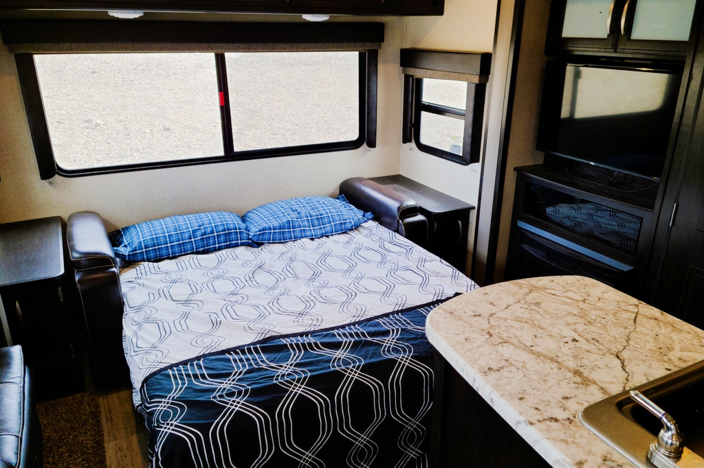 ***Everything Included***2950RL Travel Trailer