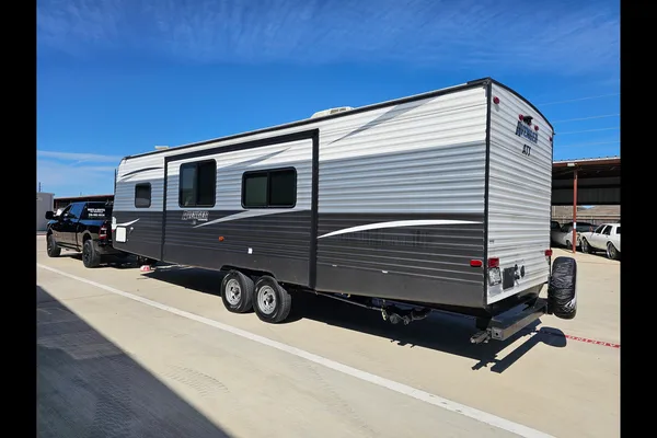 Spacious 2019 Avenger ATI